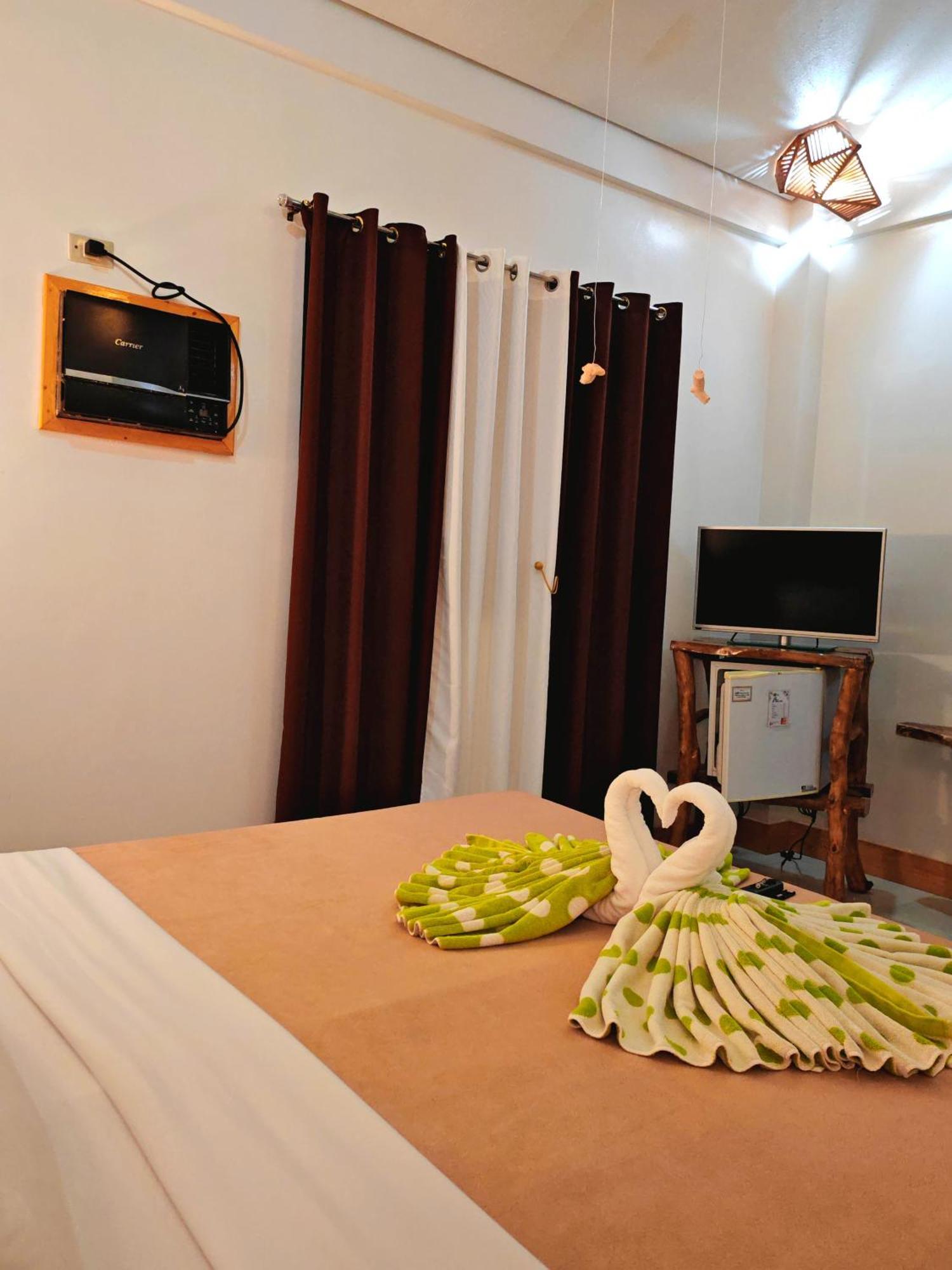 Cocoloco Beach Resort Manoc-Manoc Extérieur photo