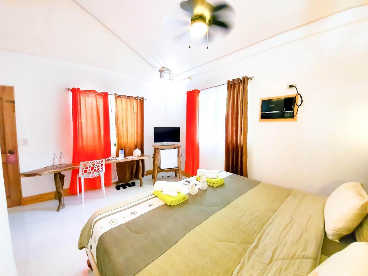 Cocoloco Beach Resort Manoc-Manoc Extérieur photo
